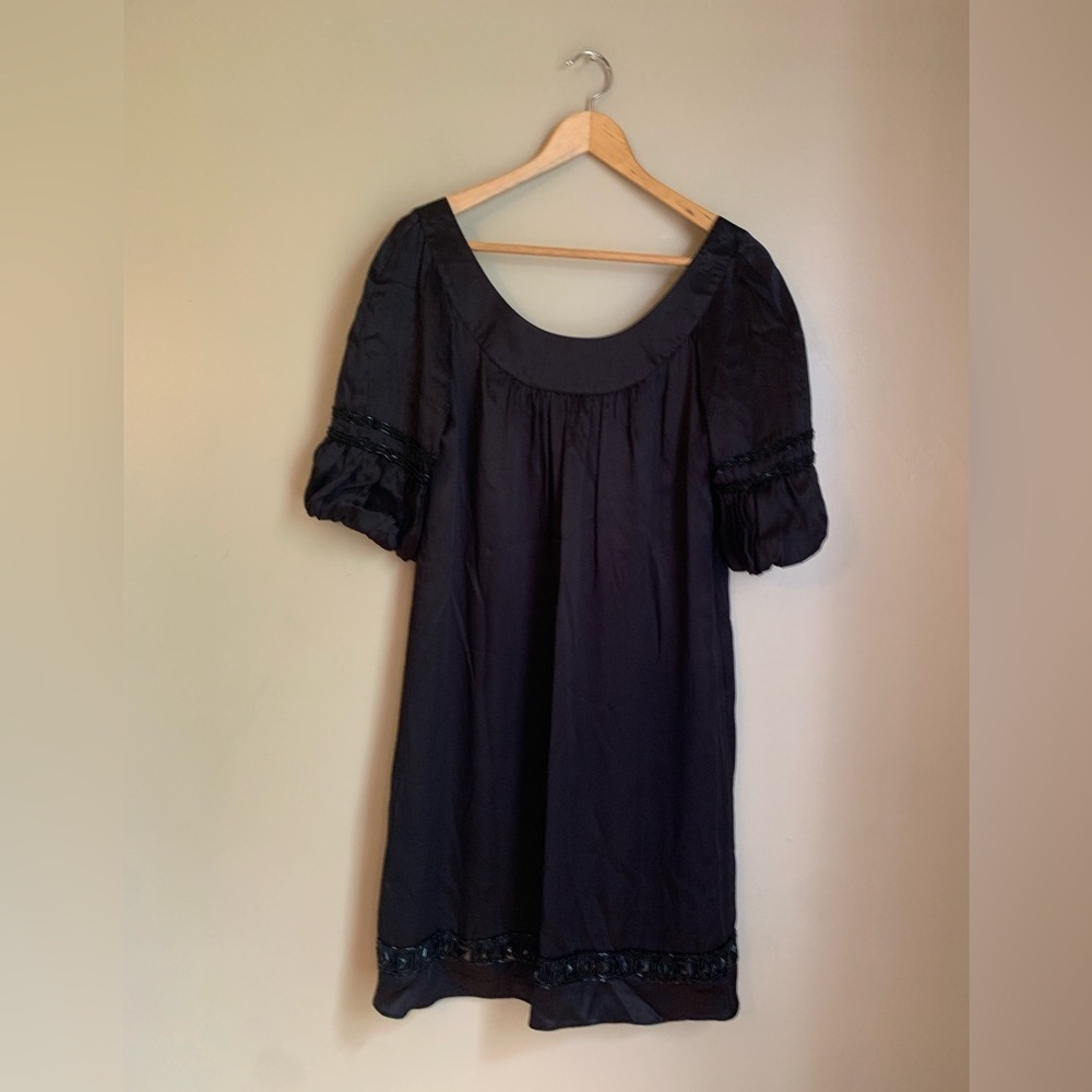 Laundry by design 100% silk little black dress
Beaded mini classic